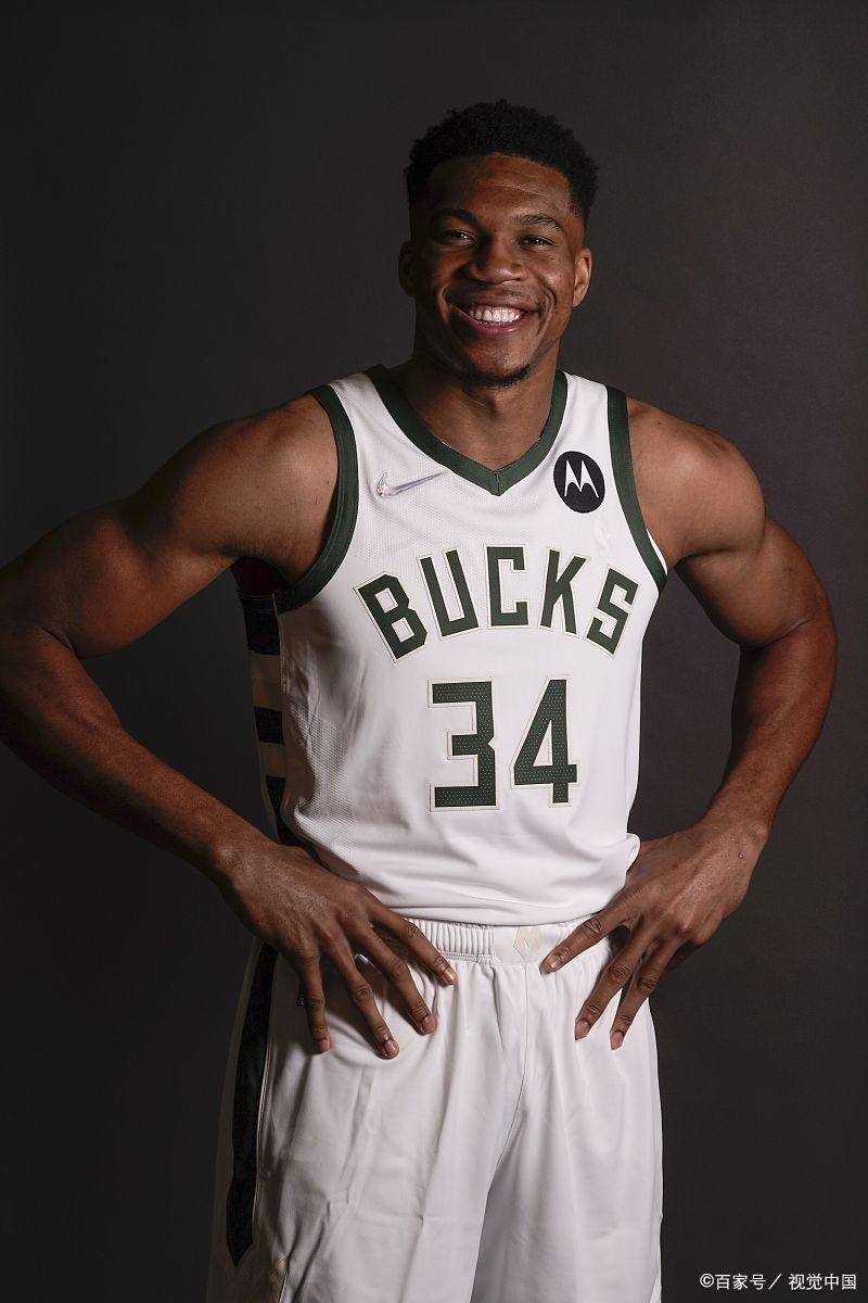 雄鹿队防守崩盘，惨遭对手狂轰猛炸，控制当前政府相关其实人员.的简单介绍